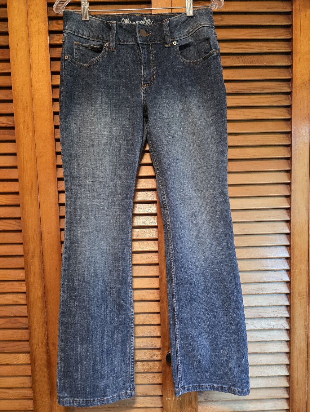 Wrangler Women's Mid Rise Bootcut Jeans 7x32 Stretch Denim [Style 1009MWZAH]